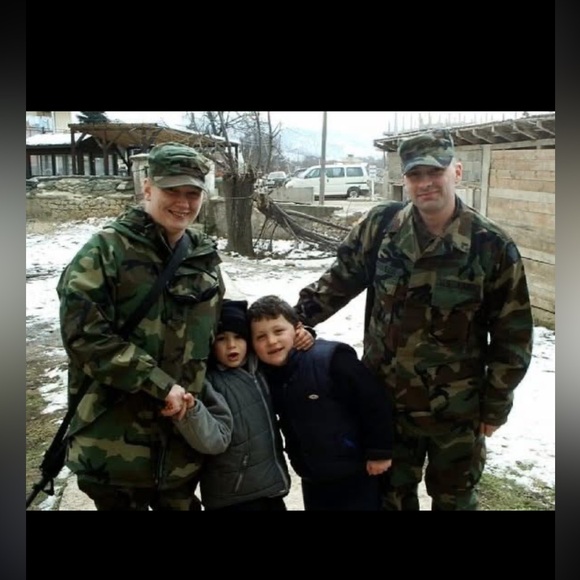 Meet your Posher, Lisa - Picture 4 of 15